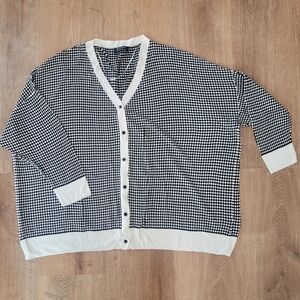 BloomChic Monochrome Knit Cardigan